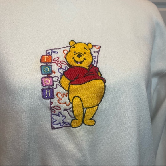 Vintage Winnie the Pooh 100 Acre Collection Sweatshirt Size Medium - Picture 3 of 9